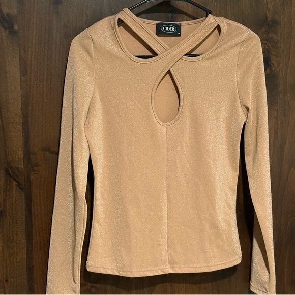 Cider Women’s size M long sleeve glitter cut out top very sparkly - Picture 3 of 6